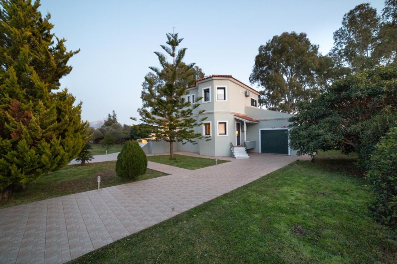 Villa Louke Lixouri Exteriör bild