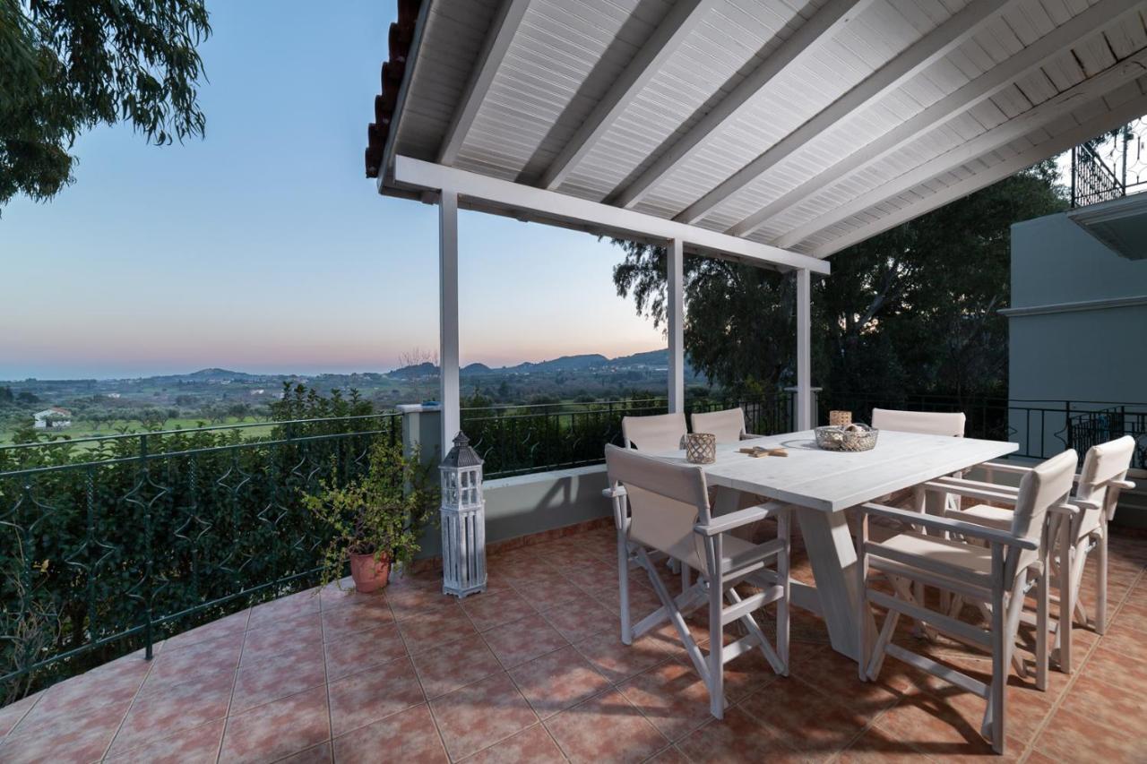 Villa Louke Lixouri Exteriör bild